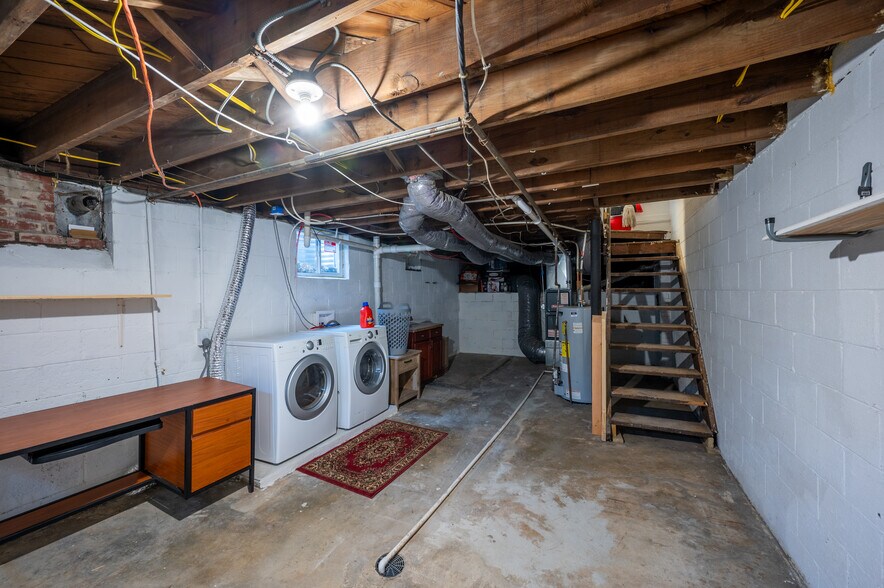 Building Photo - 1120 N Dearborn St