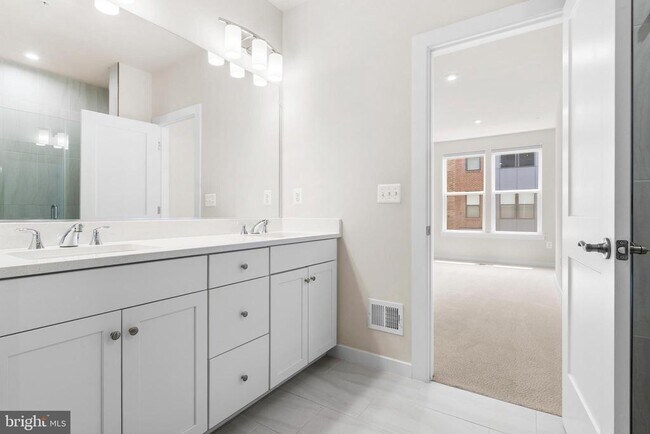 Building Photo - 44487 Wolfhound Sq
