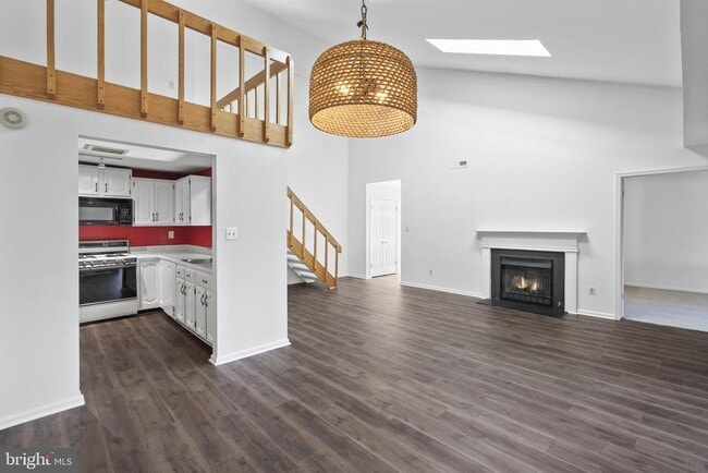 Building Photo - 707 Mountainview Dr