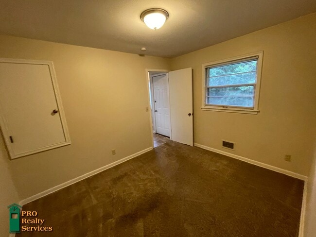Building Photo - 2 Bedroom Home in Blaine