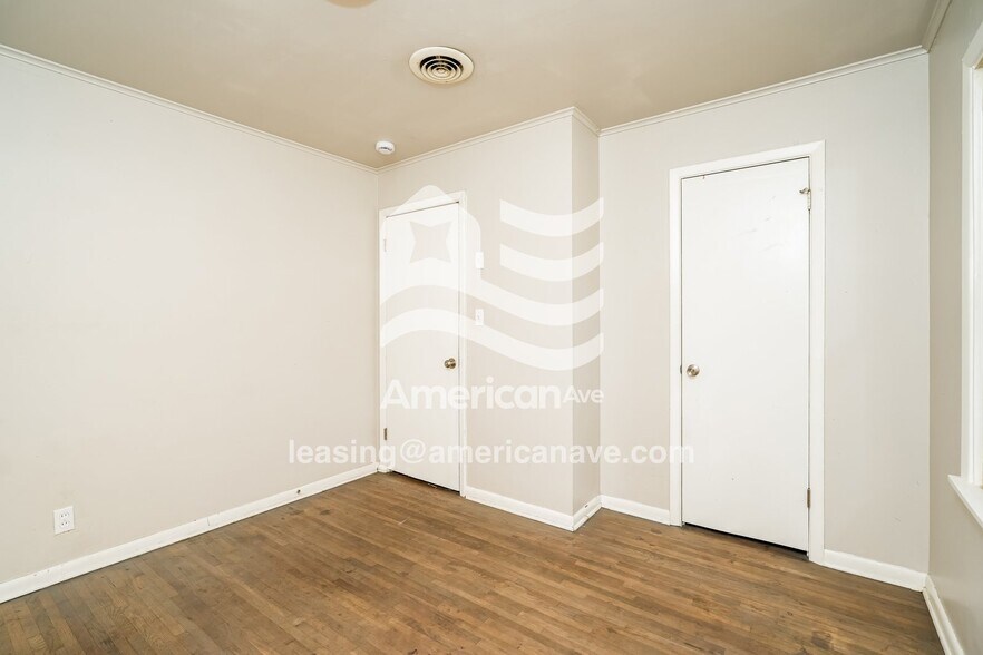 Building Photo - 3123 E Xyler St