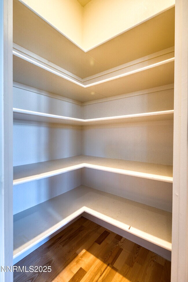 Building Photo - 6578 Aston Cir