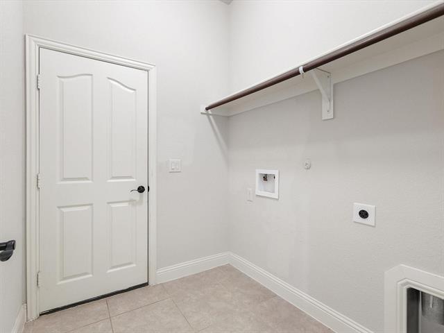 Building Photo - 2106 Hanakoa Falls Dr