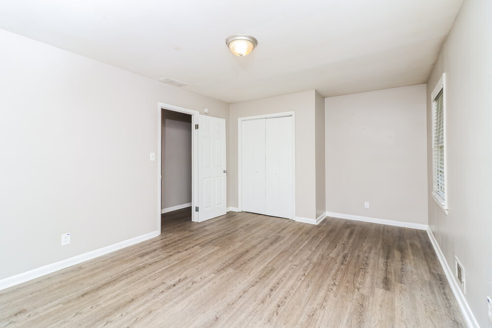 Building Photo - 2937 Thompson Cir