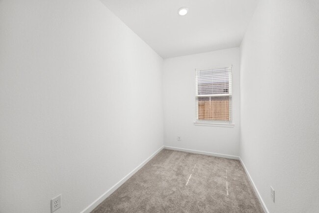 Building Photo - 9715 Bixby Crk Dr