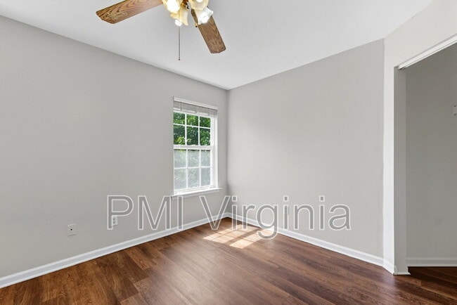 Building Photo - 2213 Chicks Beach Ct