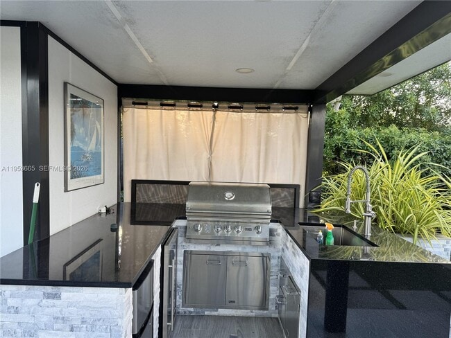 Building Photo - 10394 Fairway Heights Blvd