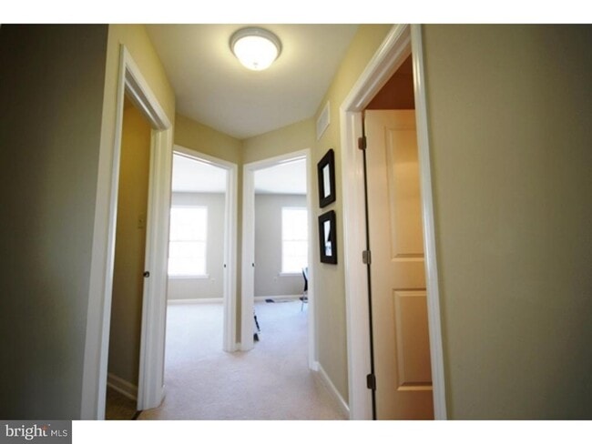 Building Photo - 431 Williamson Ct