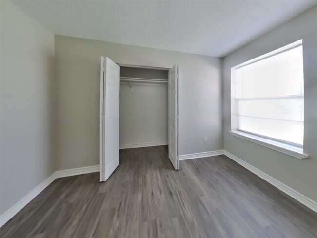 Building Photo - 3522 Tangerine St