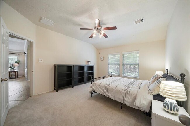 Building Photo - 14411 Dakota Bend Dr