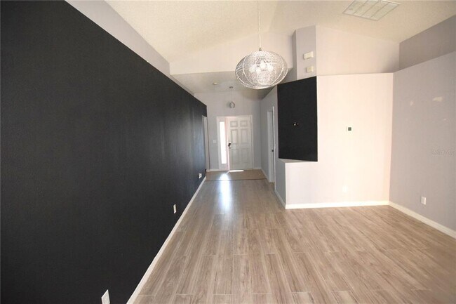Building Photo - 500 Lake Charles Dr