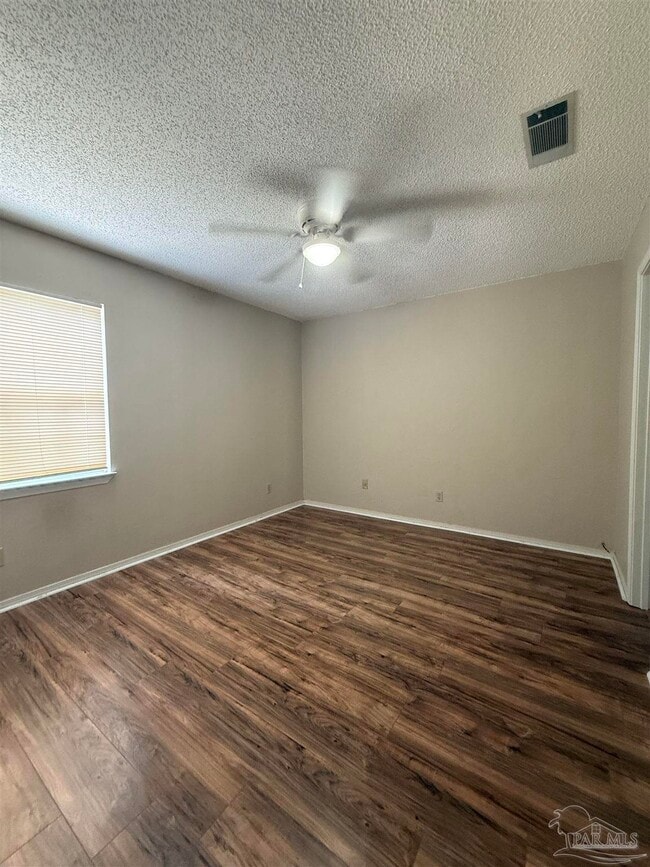 Building Photo - 3004 Cedarwood Village Ln