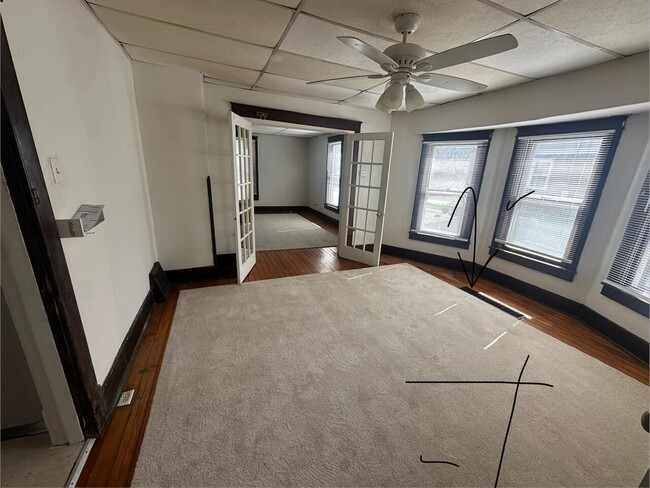 Building Photo - 21 Anderson Ave