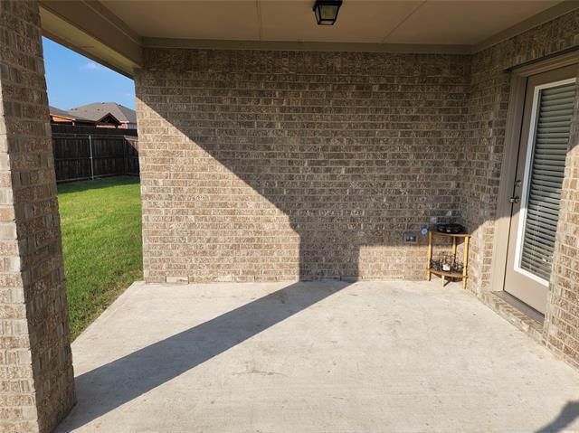 Building Photo - 924 Amber St