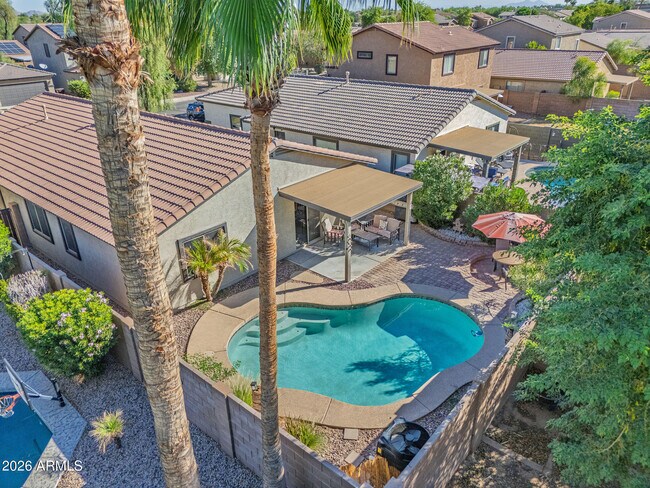 Building Photo - 45023 Miramar Rd