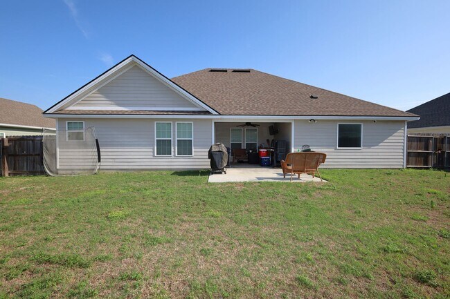 Building Photo - 124 Floyd Mcneal Dr