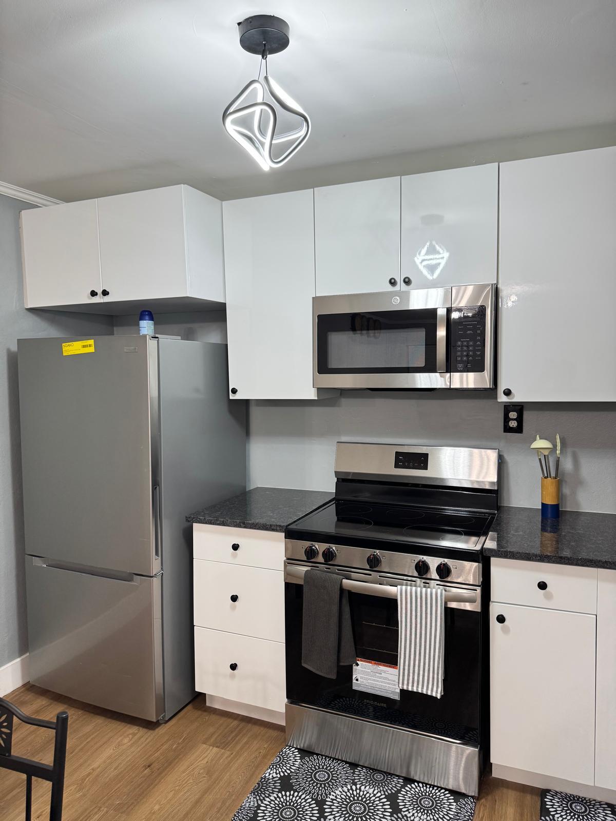 Brand new modern literature - 414 N 60th Way