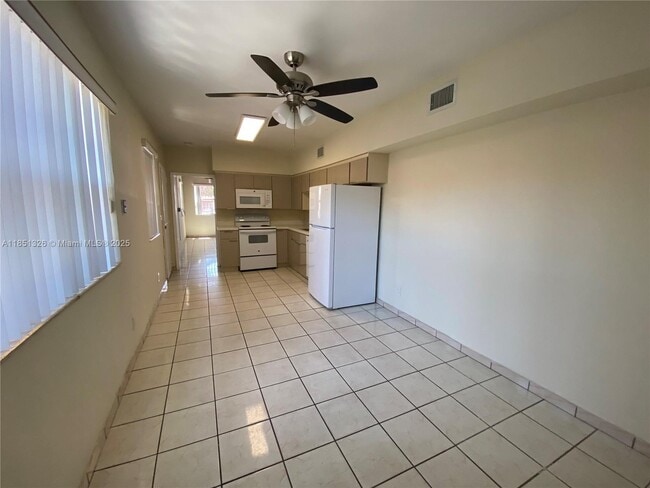 Building Photo - 80 NW 60th Ct