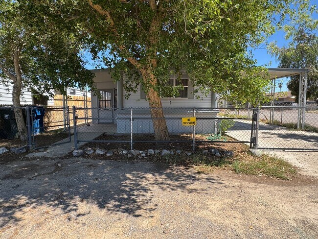 Building Photo - 2BR Mobile Unfurnished recent remodel/Refr...