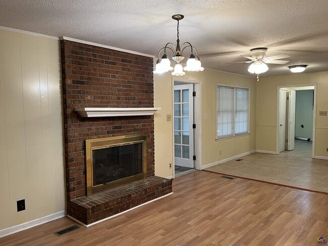 Building Photo - 3700 Dean Dr