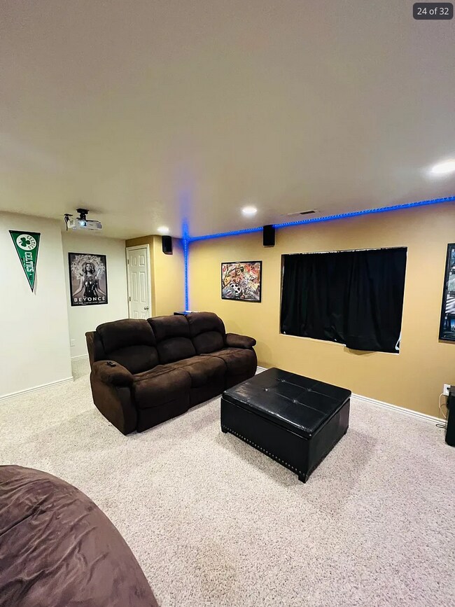 Building Photo - Spacious End-Row Townhome