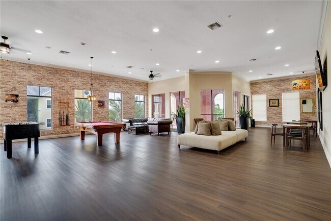 Building Photo - 1810 E Palm Ave