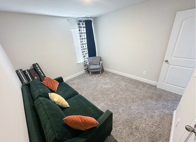 Building Photo - Spacious 4 Bedroom Home with Main-Level Primary and 2-Car Garage
