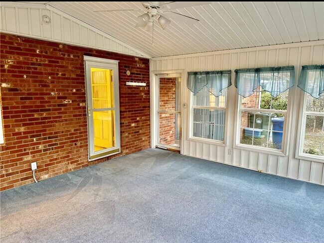 Building Photo - 5214 Rodwell Rd