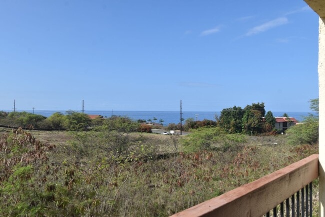 Building Photo - 75-5863 Kuakini Hwy 109