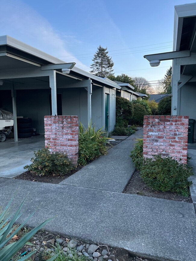 13642 NW Mill Creek Dr 13642 NW Mill Creek Dr Portland OR 97229