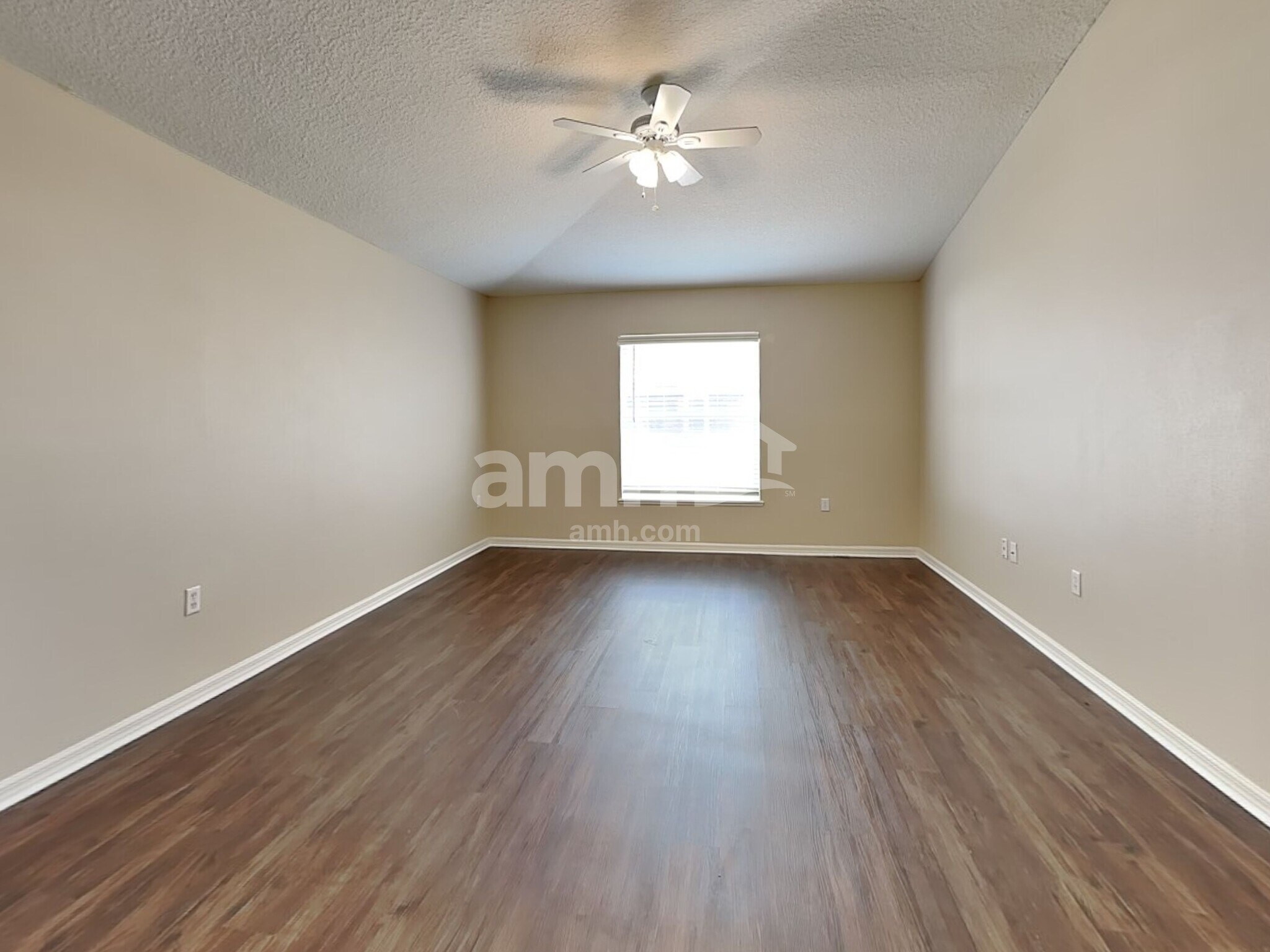 Building Photo - 11971 Cherry Creek Rd