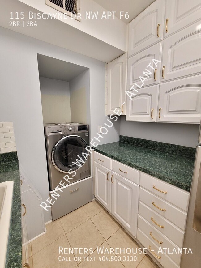 Building Photo - Heart of Buckhead! Renovated 2 Bedroom Condo