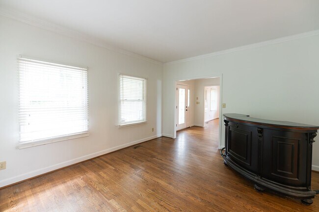 Building Photo - 4916 Gold Crest Dr