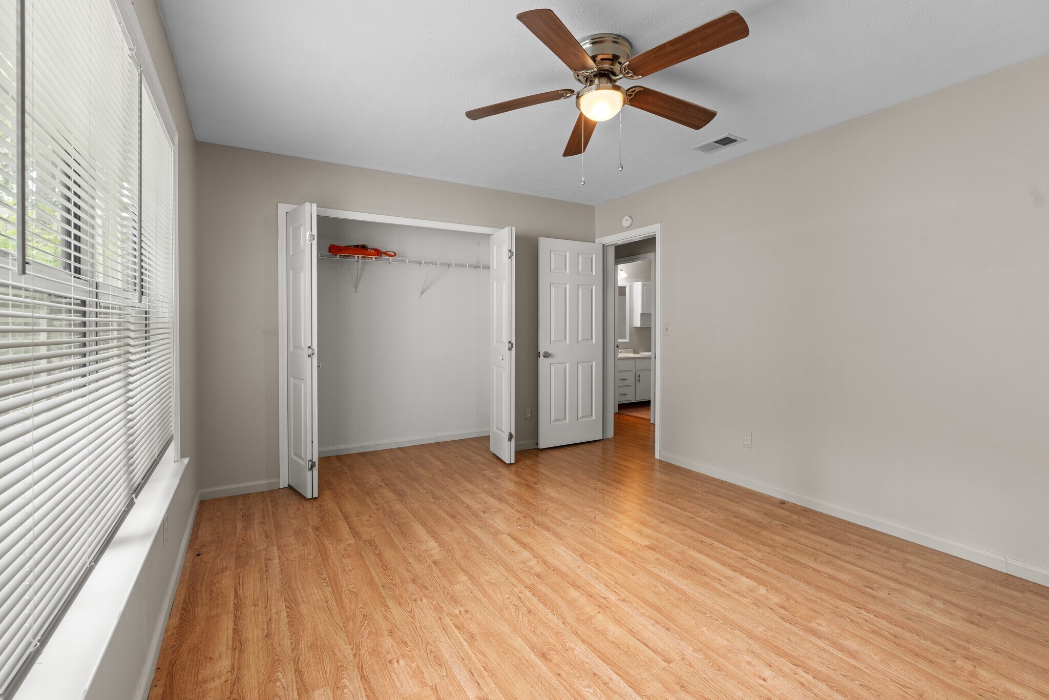 Building Photo - 2822 Airwood Dr