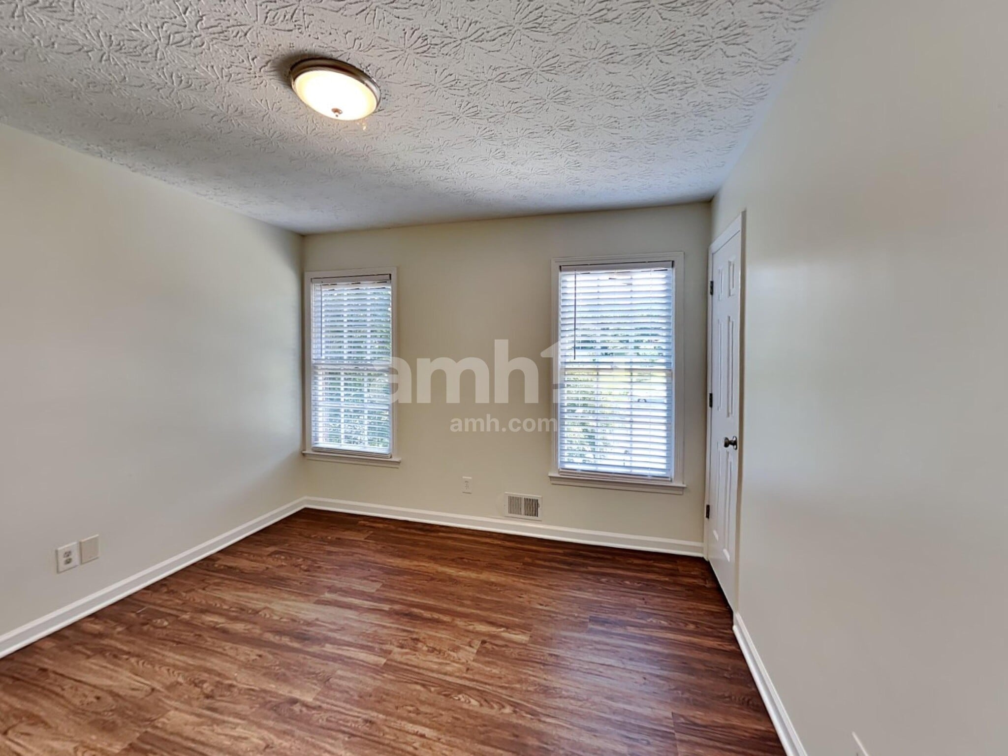 Building Photo - 2718 Ridgely Ct