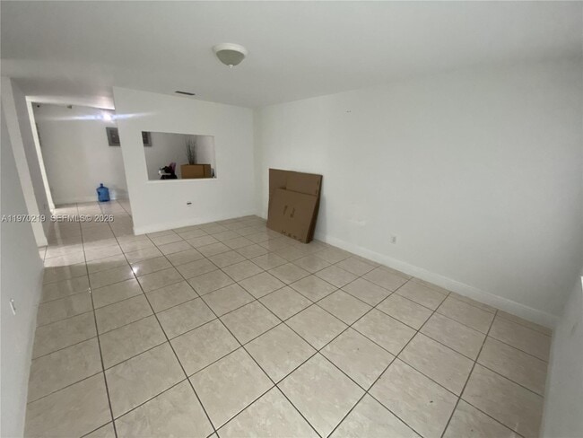 Building Photo - 3251 SW 67th Ave