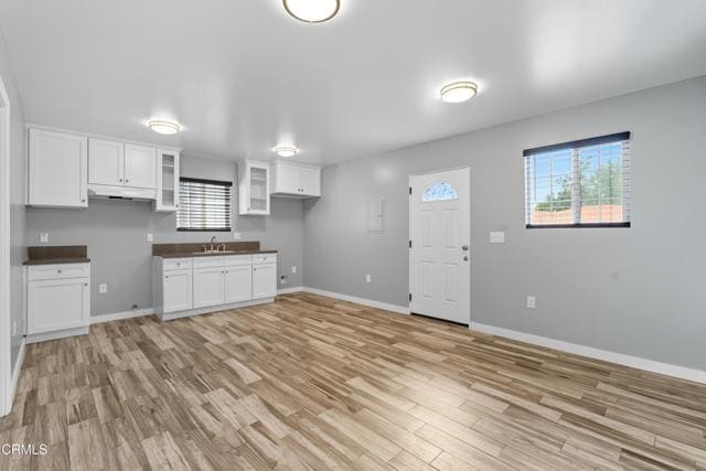 Building Photo - 421 E Colden Ave