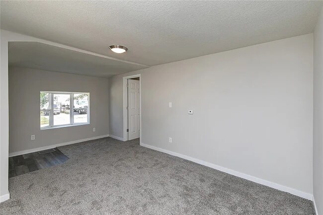 Building Photo - 3007 Garfield Ave