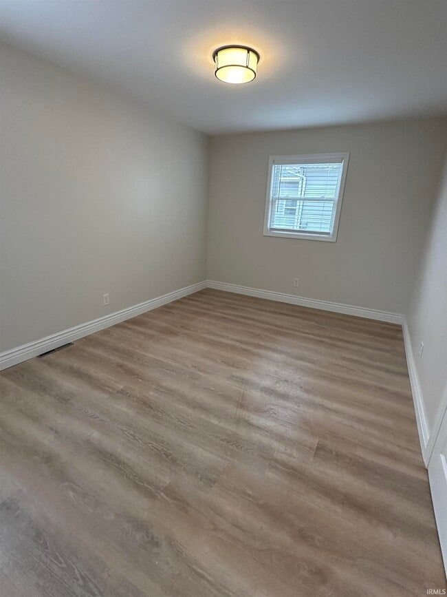 Building Photo - 126 E North St