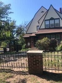 Building Photo - 203 N. Terrace