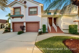 Building Photo - 541 Windsor Sq