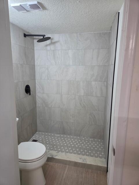 Building Photo - 1110 Lake Shore Dr