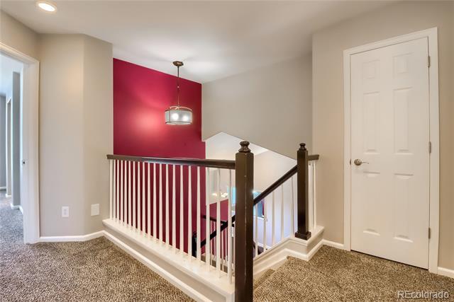 Building Photo - 16229 Hedgeway Dr