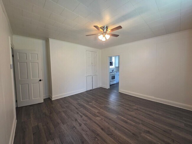 Building Photo - 1341 Herrod St