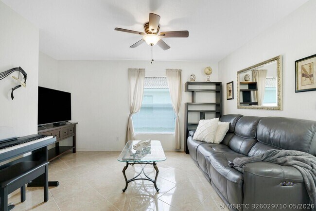Building Photo - 5335 Vernio Ln