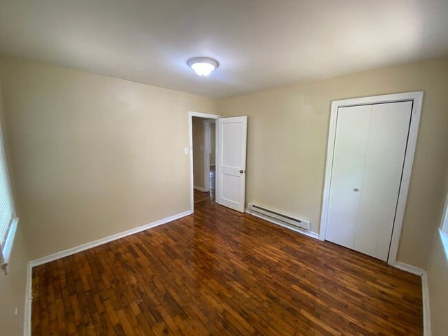 Building Photo - **AVAILABLE NOW** 2 Bedroom / 1 Bathroom Home for Rent in Columbus, GA***