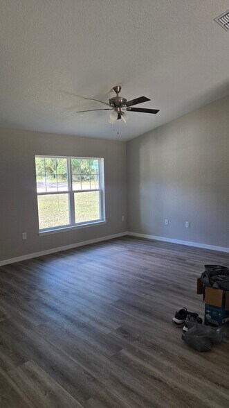 Building Photo - 14843 SW 21st Pl
