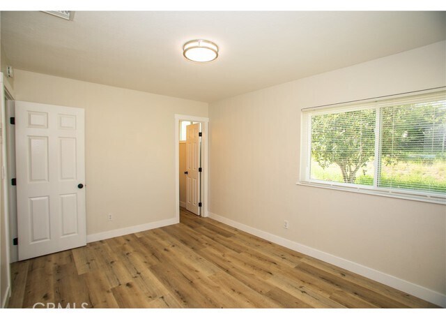 Building Photo - 496 W 48th St