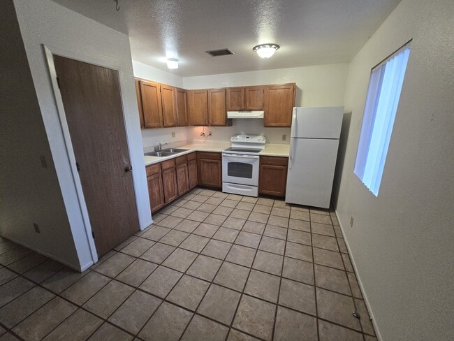 Building Photo - 2784 N Columbus Blvd