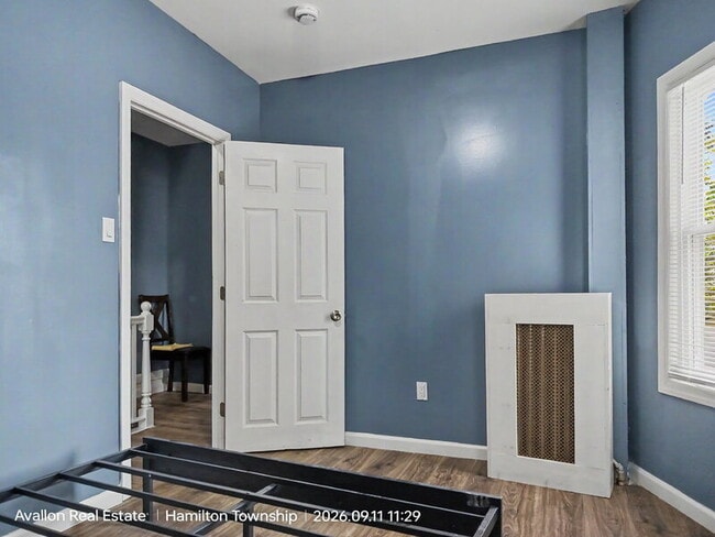 Building Photo - 1275 Hamilton Ave